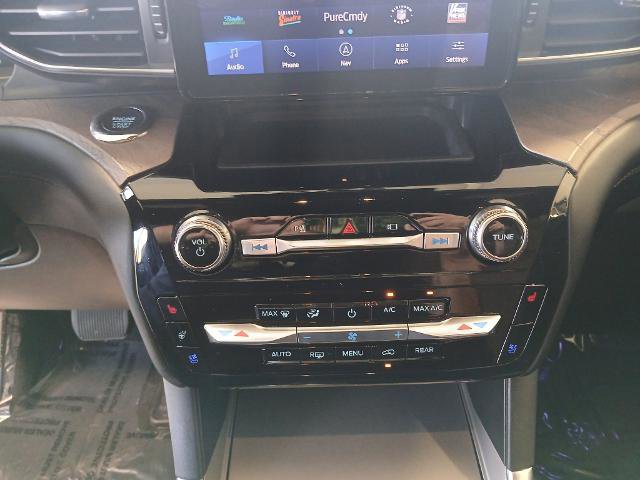 Certified 2022 Ford Explorer Platinum w/ Equipment Group 601A image 15