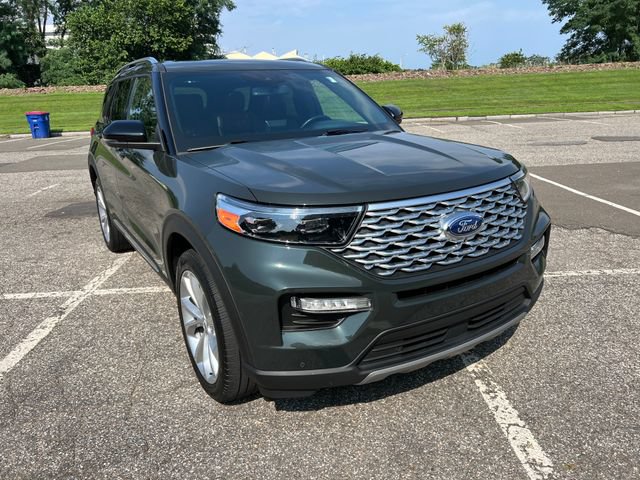 Certified 2023 Ford Explorer Platinum w/ Technology Package AWD/4WD image 2
