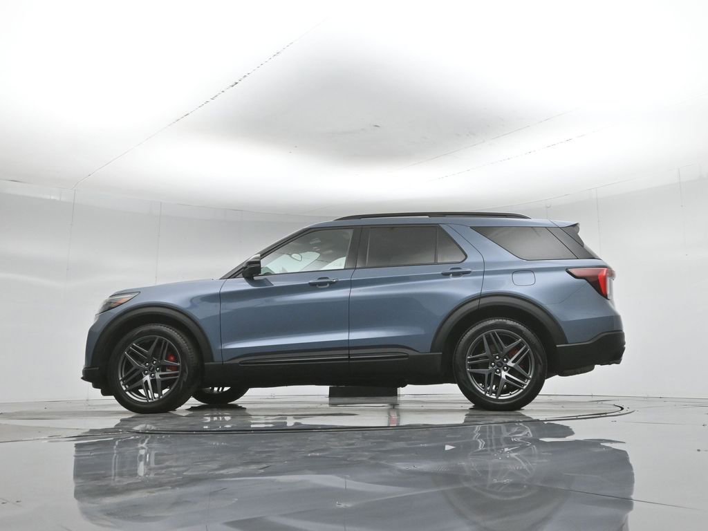 Certified 2025 Ford Explorer ST w/ Sun And Sound Package AWD/4WD image 58