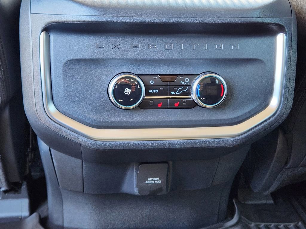 Certified 2025 Ford Expedition Platinum w/ Driver's Package image 38