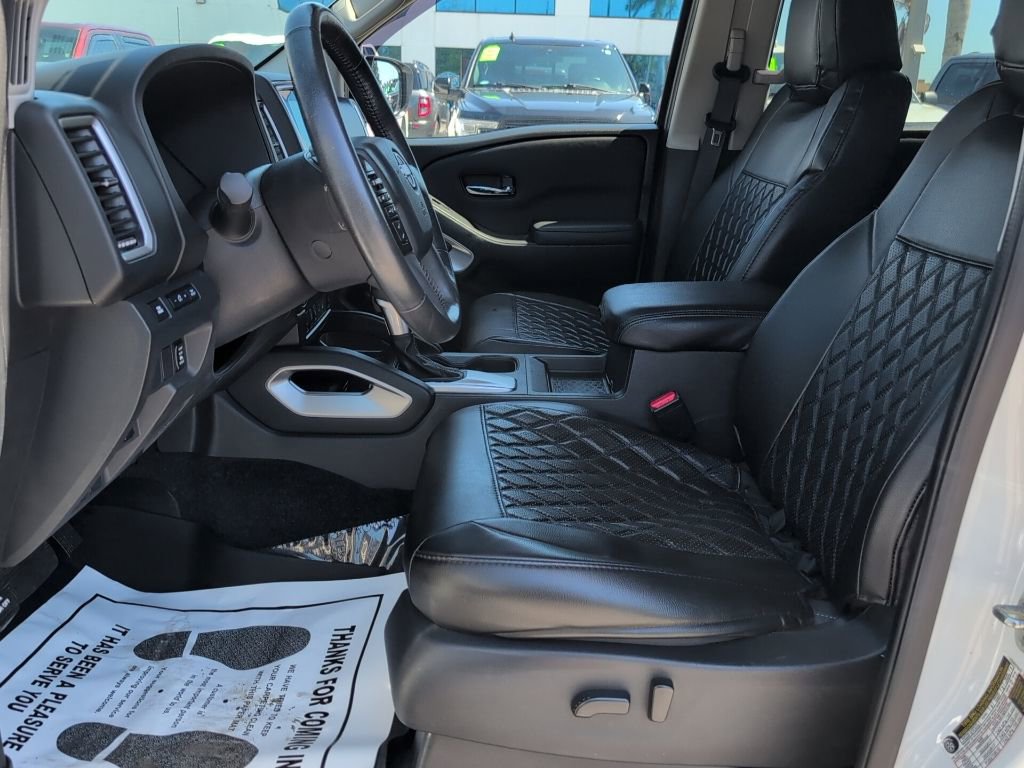 Used 2023 Nissan Frontier SV w/ SV Convenience Package image 8