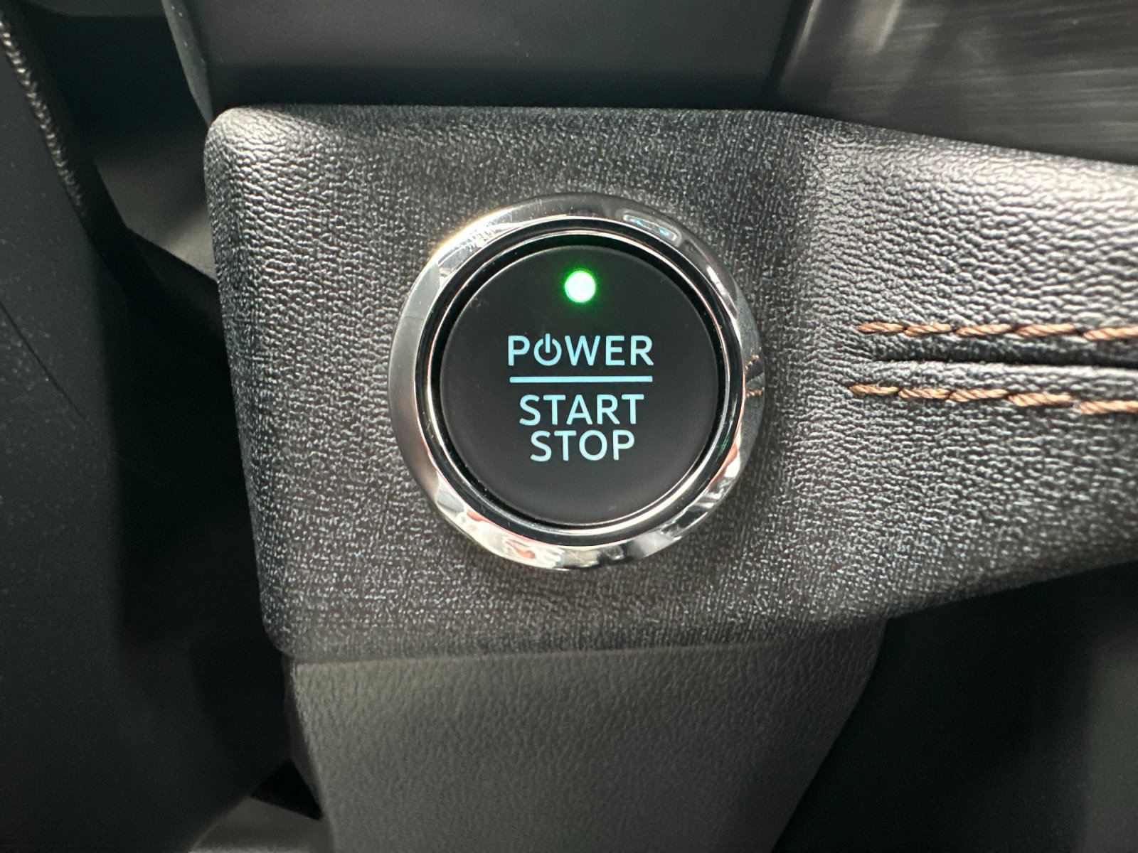 Certified 2025 Ford F150 Lightning Lariat image 22