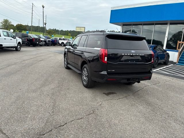 Certified 2025 Ford Expedition Active AWD/4WD image 26