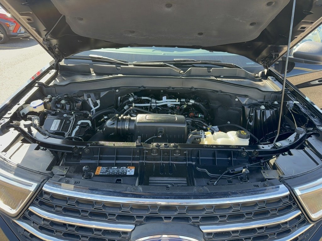 Certified 2023 Ford Explorer XLT w/ Equipment Group 202A image 37