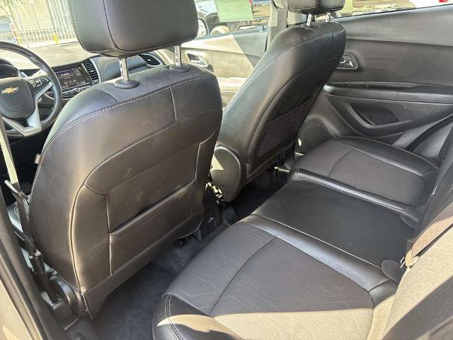 Used 2020 Chevrolet Trax LT w/ Driver Confidence Package FWD image 16