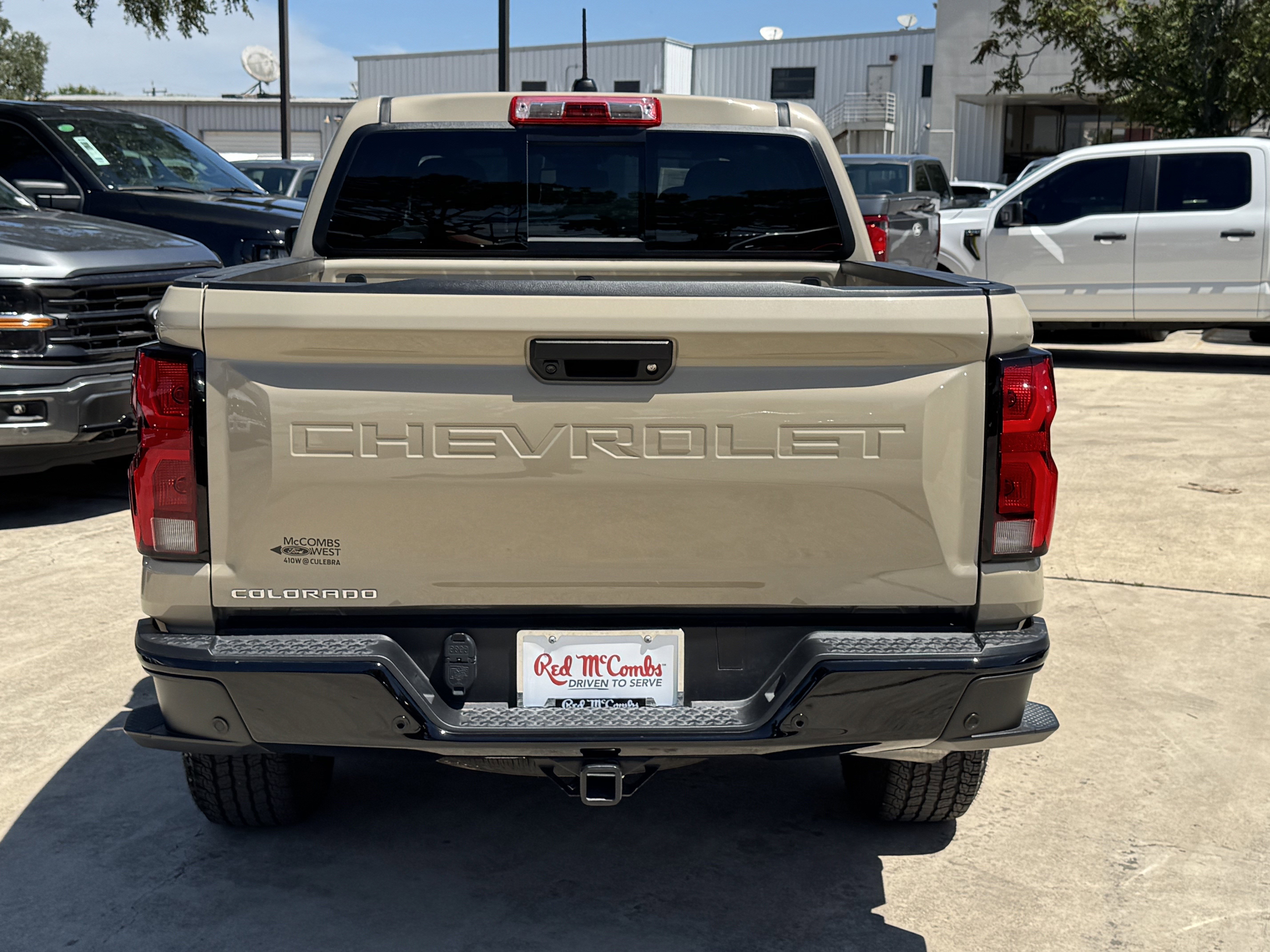Used 2024 Chevrolet Colorado Z71 w/ Z71 Convenience Package 2 image 7