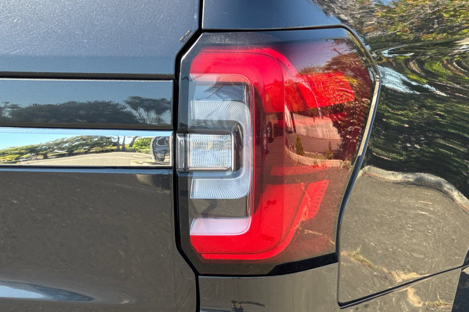 Certified 2024 Ford Expedition Max Limited RWD image 52