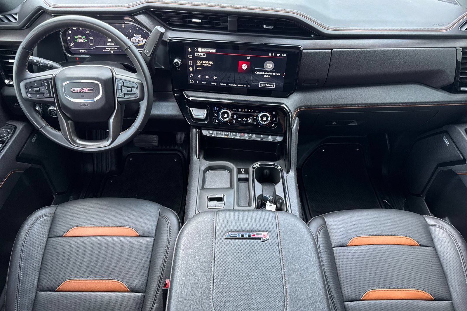 Used 2025 GMC Sierra 2500 AT4 AWD/4WD image 15
