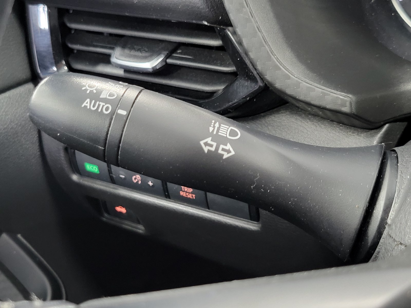 Used 2021 Nissan Sentra SV FWD image 16