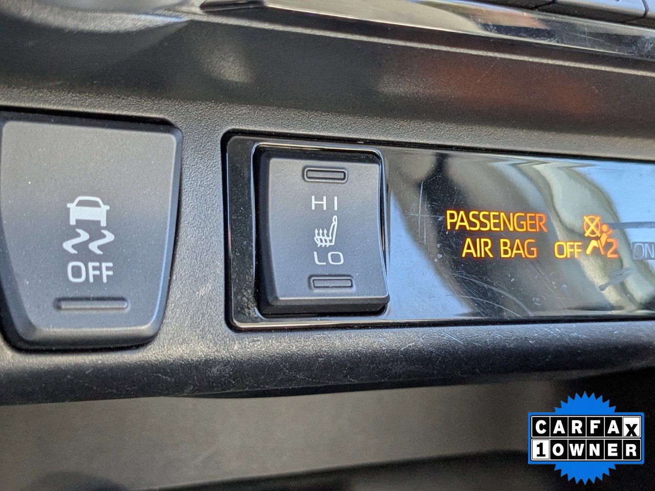 Used 2021 Toyota RAV4 XLE image 27