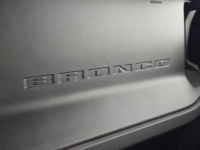 Certified 2024 Ford Bronco Black Diamond AWD/4WD image 35