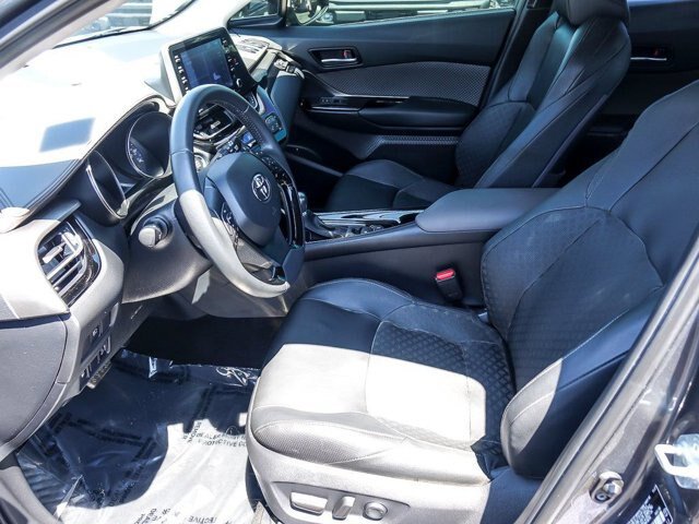 Used 2021 Toyota C-HR Limited FWD image 13