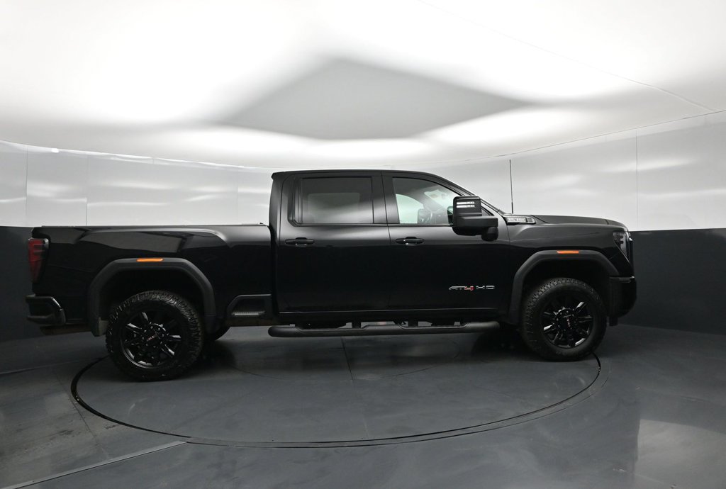 Used 2024 GMC Sierra 2500 AT4 w/ Technology Package AWD/4WD image 21