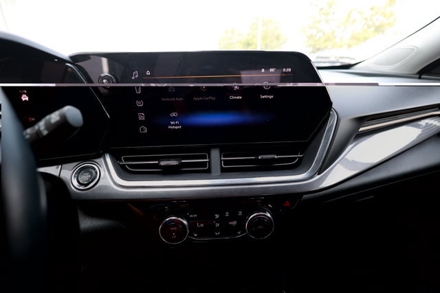 Used 2024 Chevrolet Trax ACTIV w/ Driver Confidence Package FWD image 15