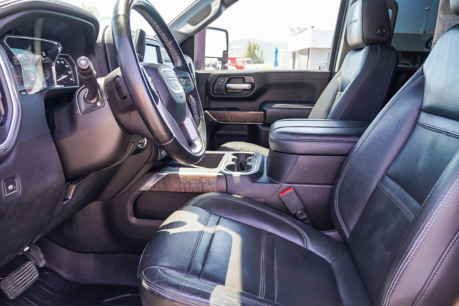 Used 2023 GMC Sierra 2500 Denali AWD/4WD image 19