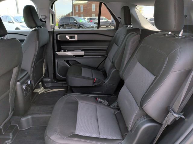 Certified 2023 Ford Explorer XLT image 11
