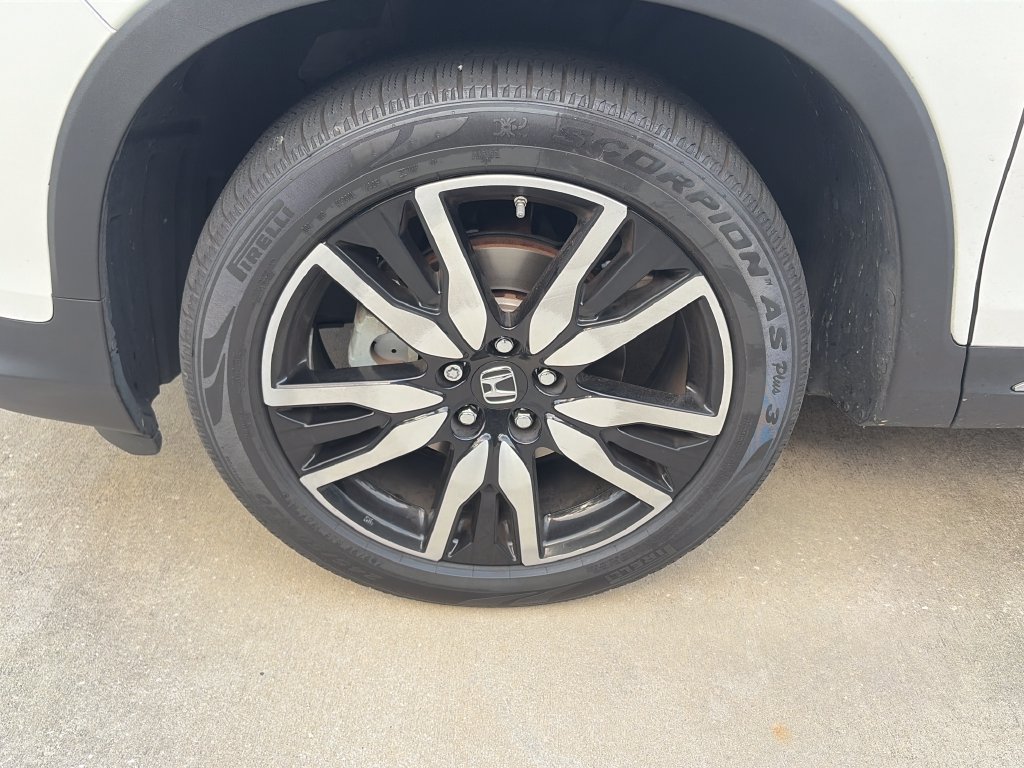 Used 2021 Honda Pilot Touring image 11