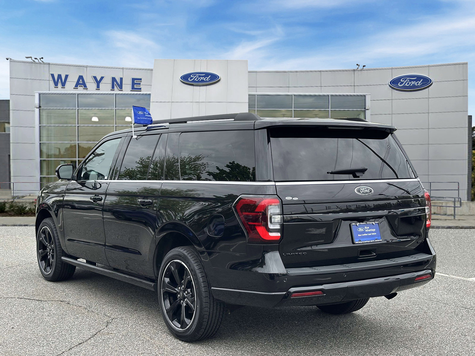 Certified 2022 Ford Expedition Max Limited AWD/4WD image 4