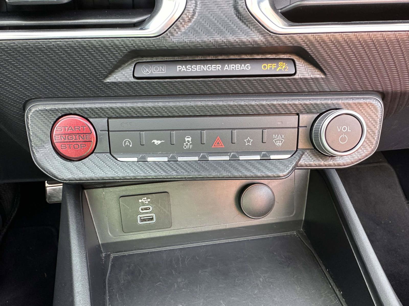 Certified 2025 Ford Mustang Premium image 25