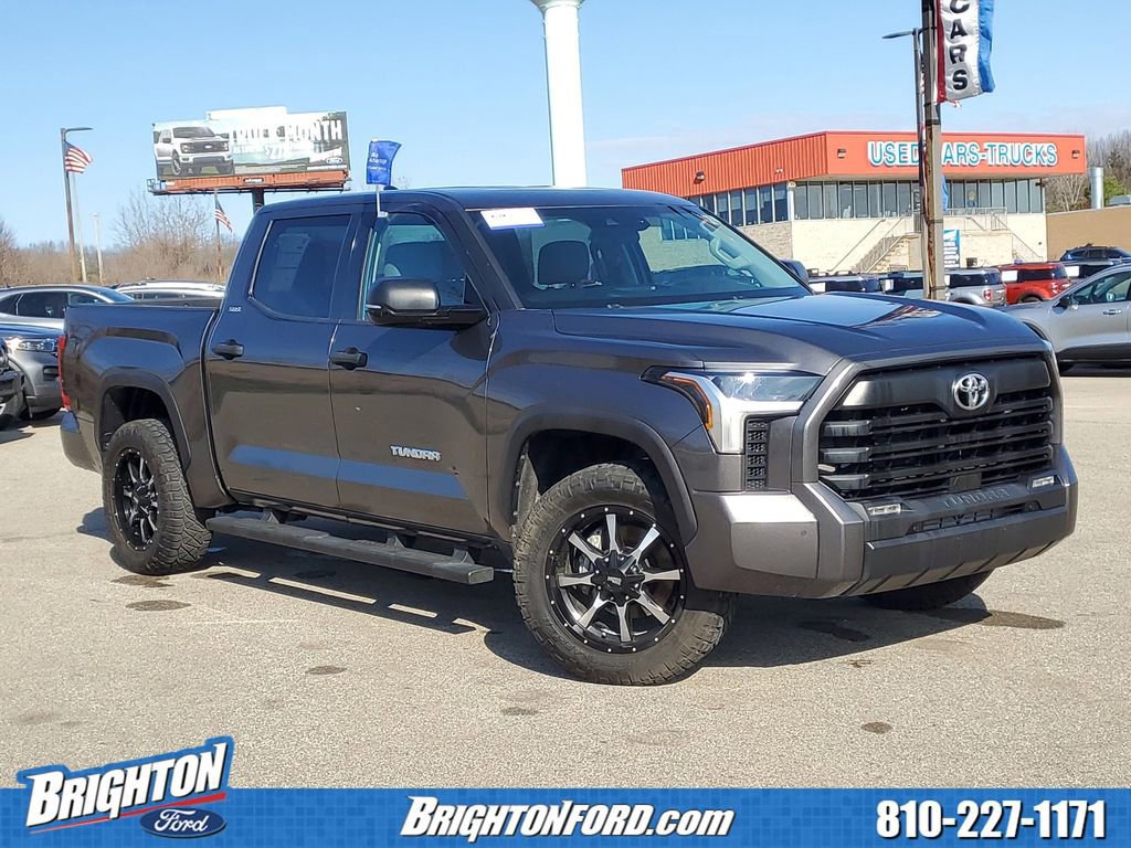 Used 2022 Toyota Tundra SR5 AWD/4WD image 4