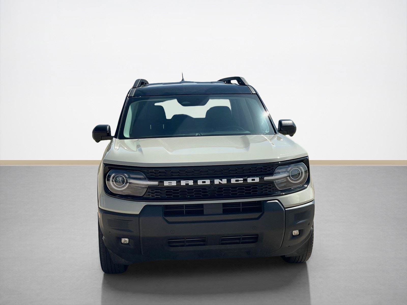 Certified 2025 Ford Bronco Sport Outer Banks w/ Outer Banks Tech Package+ AWD/4WD image 2