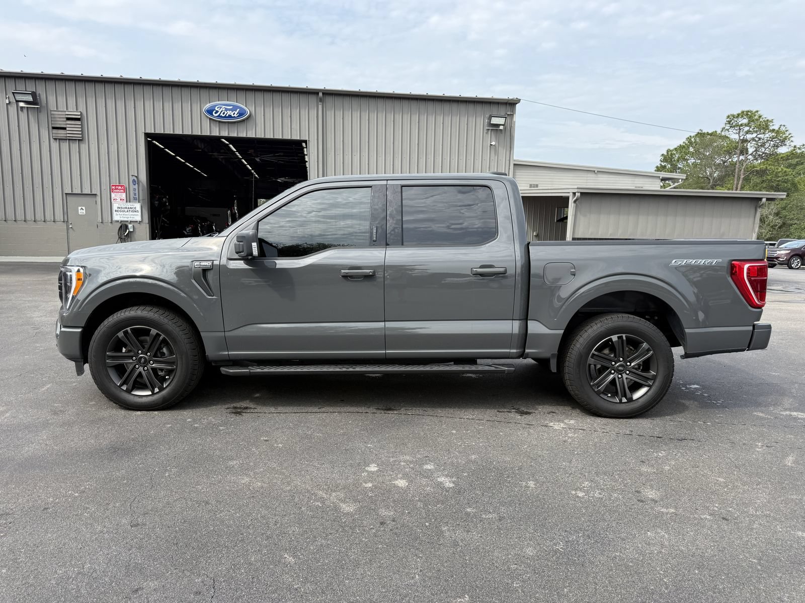 Certified 2021 Ford F150 XLT w/ Equipment Group 302A High RWD image 8