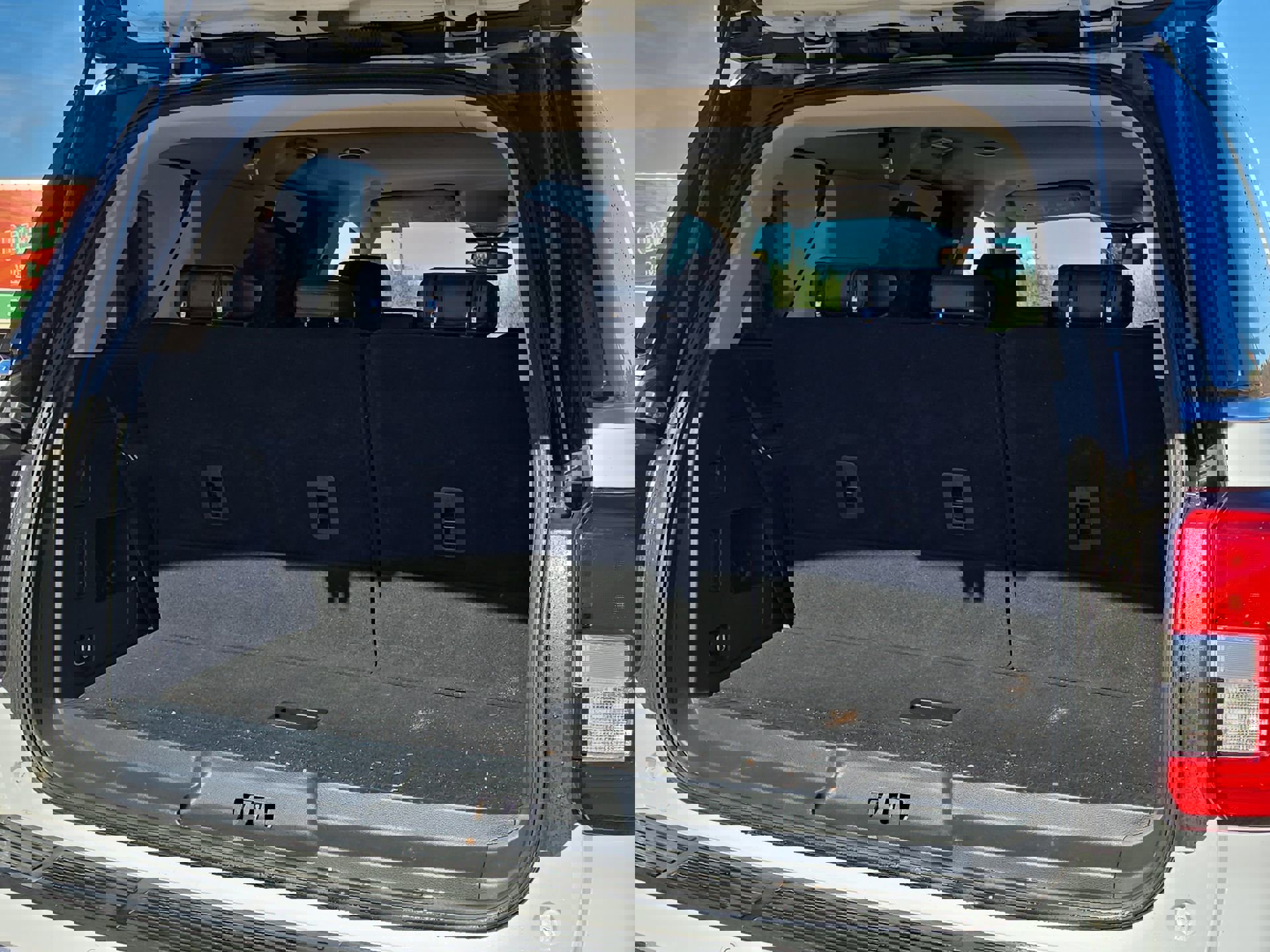 Certified 2022 Ford Expedition XLT image 20