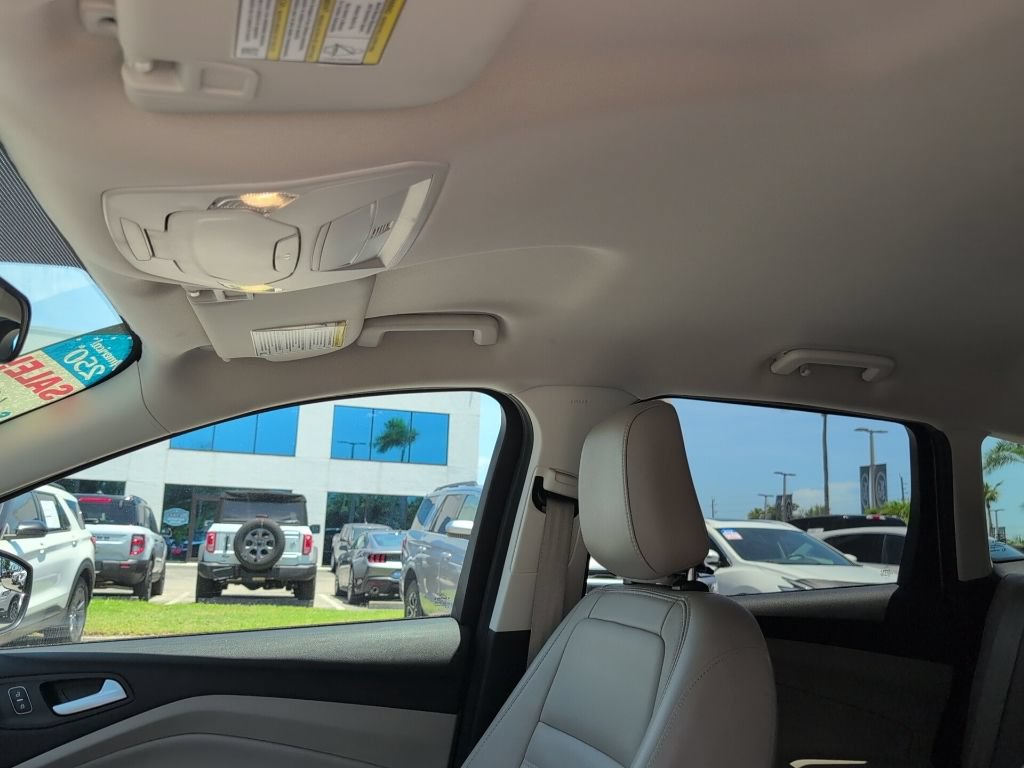Certified 2018 Ford Escape SEL FWD image 10