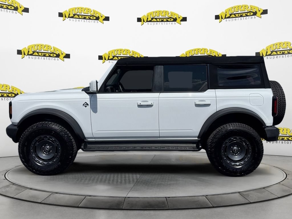 Certified 2025 Ford Bronco Outer Banks w/ Sasquatch Package AWD/4WD image 2