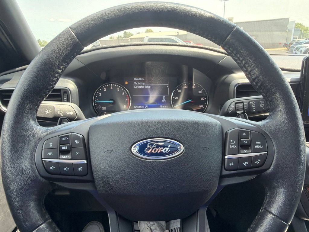 Certified 2020 Ford Explorer XLT w/ Equipment Group 202A AWD/4WD image 17