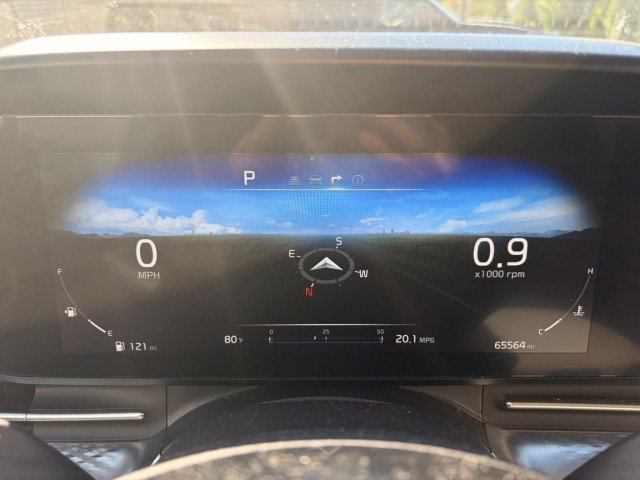 Used 2024 Kia Carnival SX Prestige FWD image 12