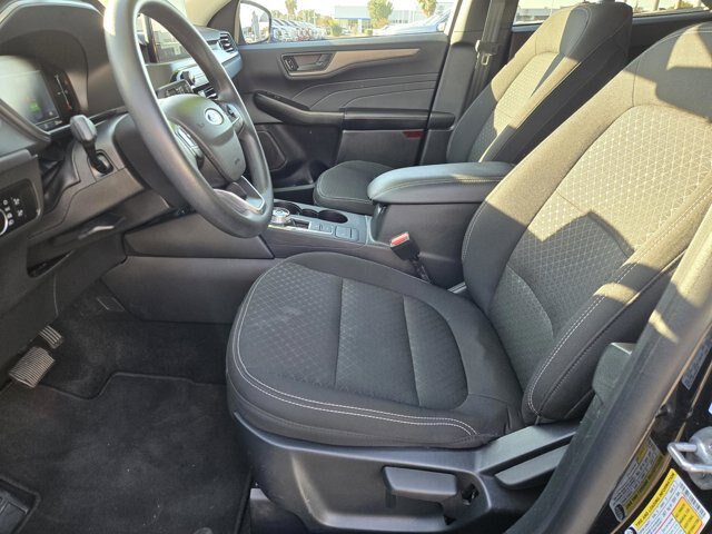 Certified 2025 Ford Escape Active AWD/4WD image 25