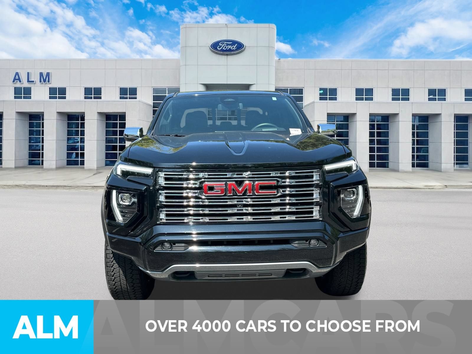 Used 2025 GMC Canyon Denali w/ LPO, Denali Black Edition AWD/4WD image 2