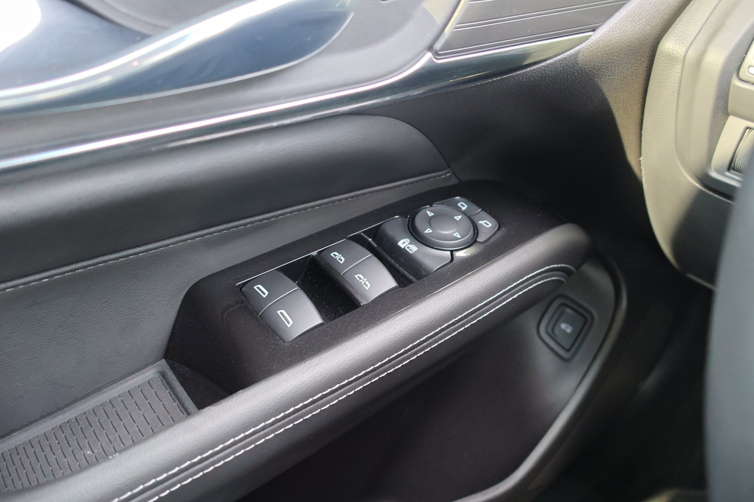 Used 2023 Cadillac CT4 Luxury image 24