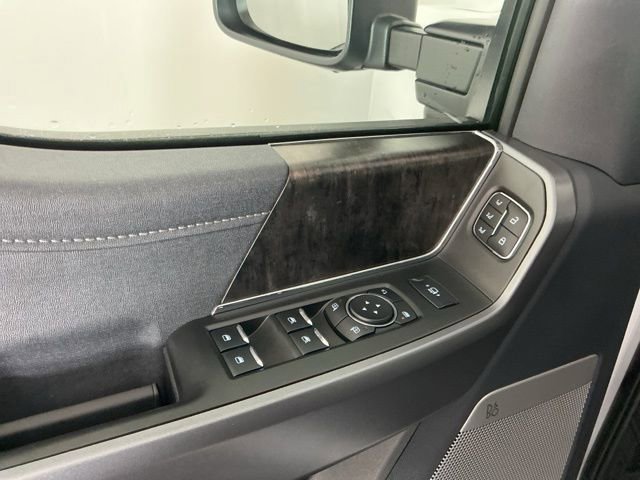 Certified 2025 Ford F350 Lariat w/ Black Appearance Package image 16