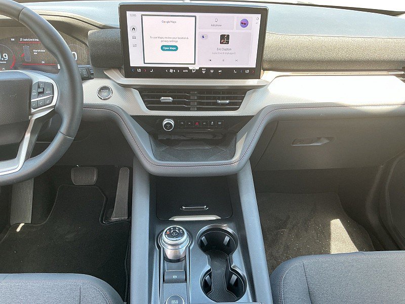 Certified 2025 Ford Explorer Active RWD image 8