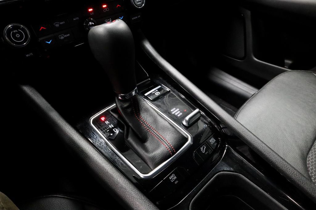 Used 2022 Jeep Compass Trailhawk image 30