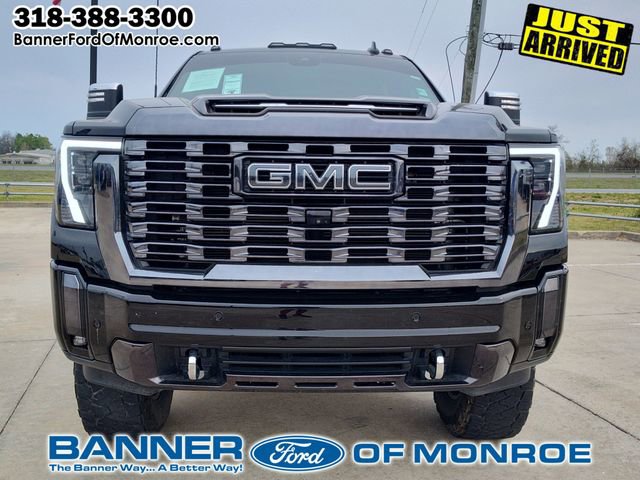 Used 2024 GMC Sierra 2500 Denali Ultimate w/ Max Trailering Package image 11