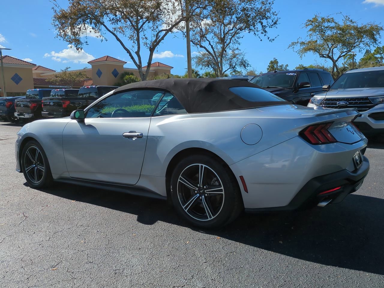 Certified 2024 Ford Mustang Premium image 3