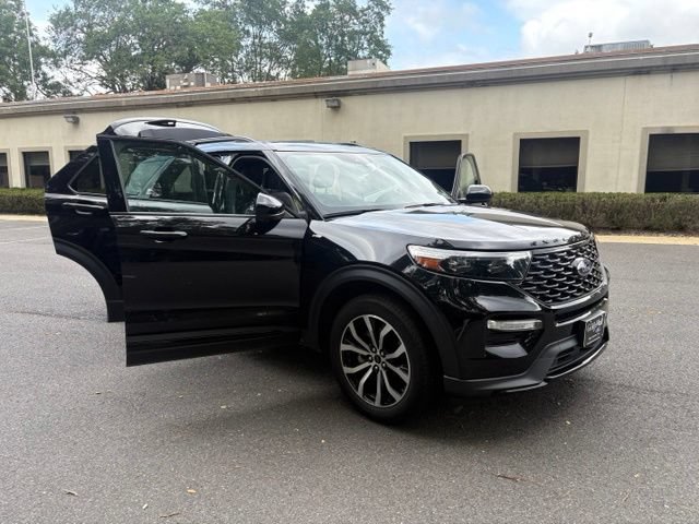 Certified 2023 Ford Explorer ST-Line w/ Class IV Trailer Tow Package AWD/4WD image 36