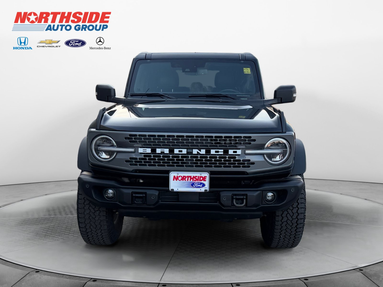 Certified 2025 Ford Bronco Badlands AWD/4WD image 2