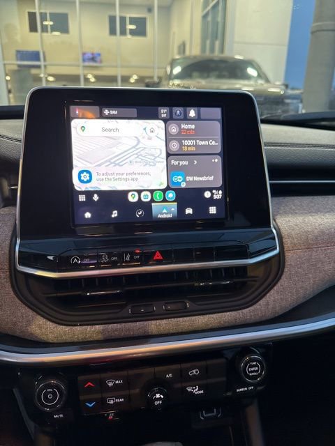 Used 2022 Jeep Compass Sport image 4