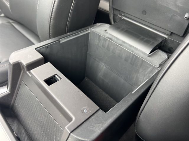 Certified 2024 Ford Explorer XLT w/ Equipment Group 202A image 18