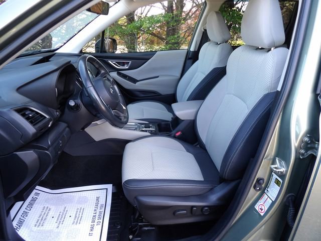 Used 2019 Subaru Forester Premium w/ All-Weather Package AWD/4WD image 12