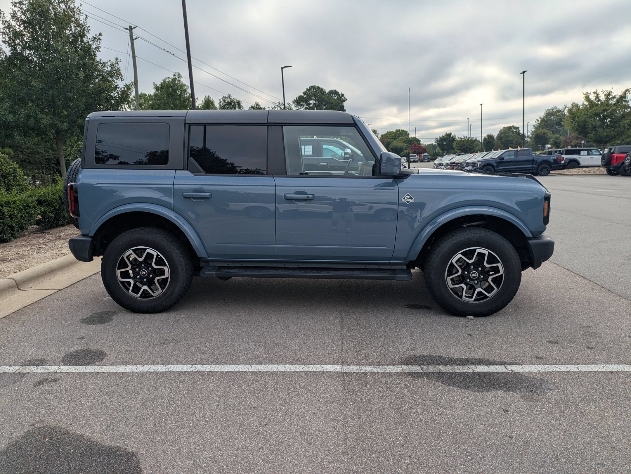 Certified 2024 Ford Bronco Outer Banks AWD/4WD image 3