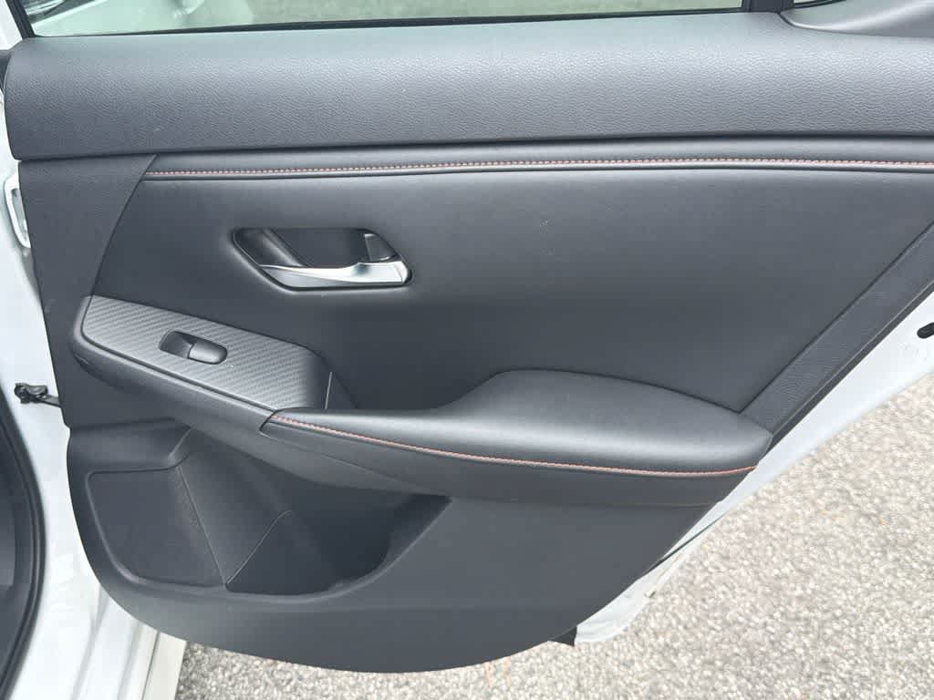 Used 2021 Nissan Sentra SR FWD image 15