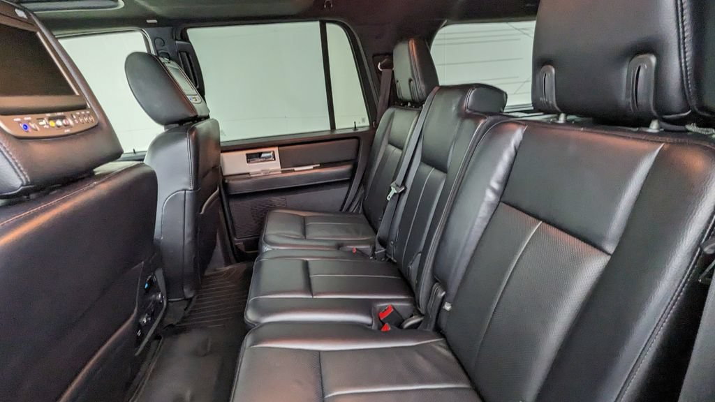 Certified 2017 Ford Expedition XLT w/ Equipment Group 202A AWD/4WD image 35