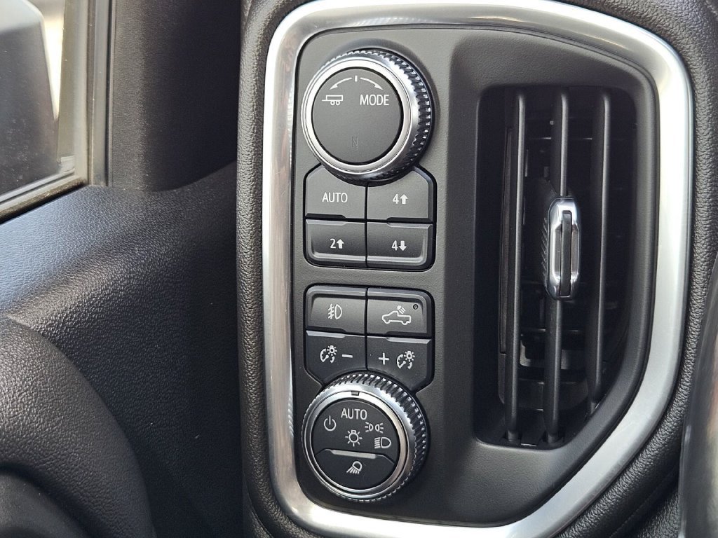 Used 2022 GMC Sierra 3500 Denali AWD/4WD image 32