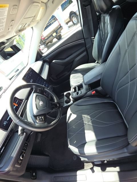 Certified 2025 Ford Mustang Mach-E Select w/ Comfort Package Lite AWD/4WD image 12
