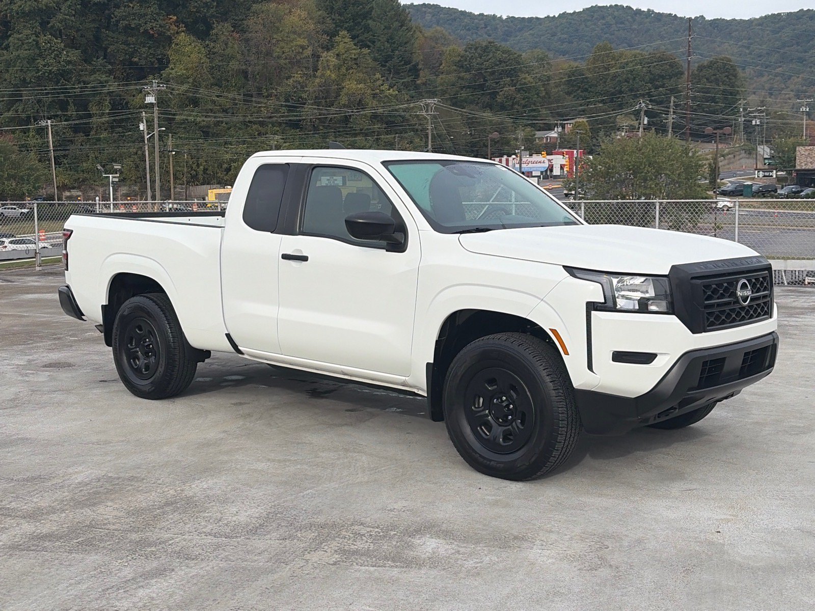 Used 2024 Nissan Frontier S w/ Technology Package AWD/4WD image 1
